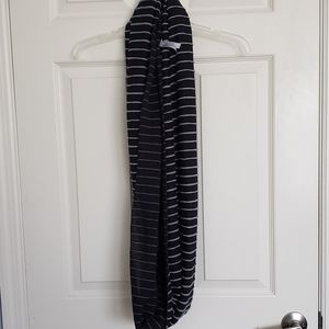 Black and gray striped infinity scarf new with tags